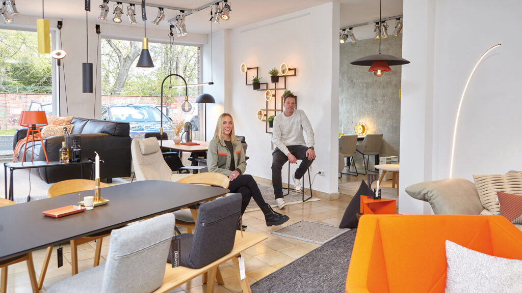 Lina und Terry Palmer, Einrichtungshaus [living] wohndesign